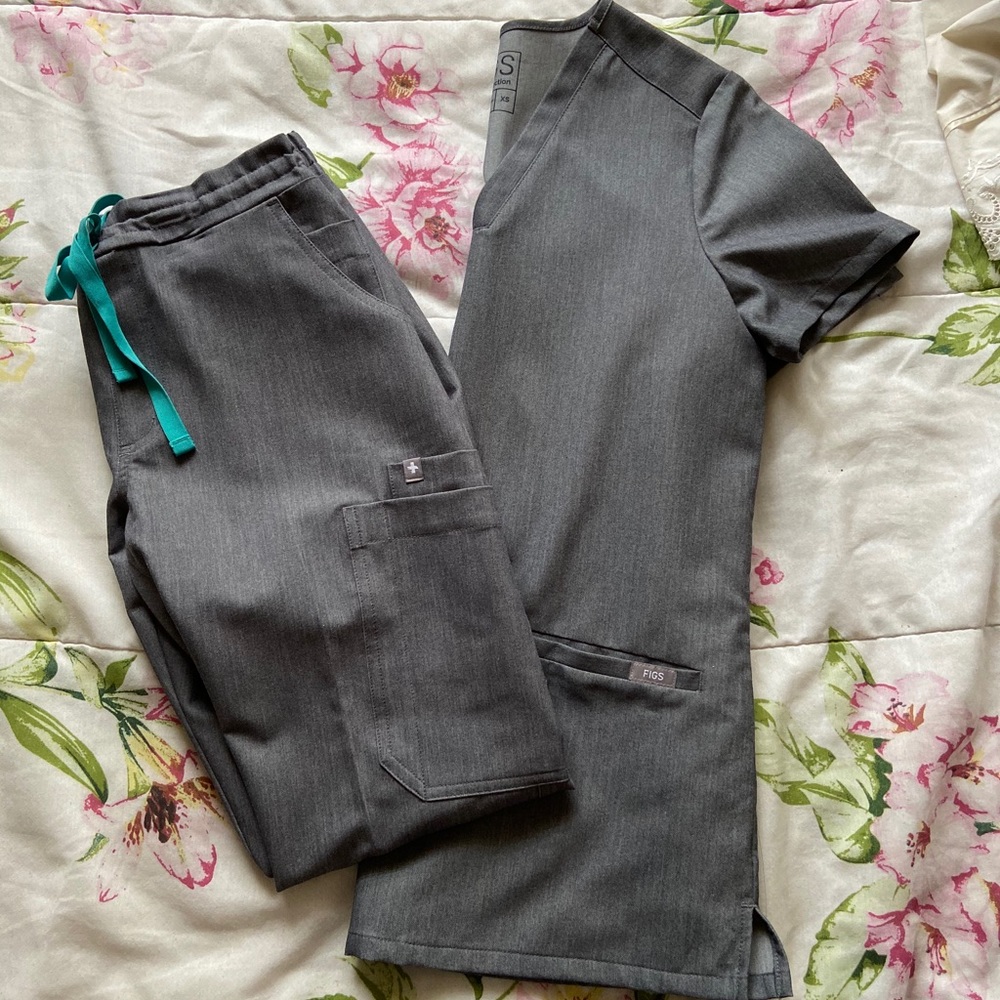 FIGS Graphite set